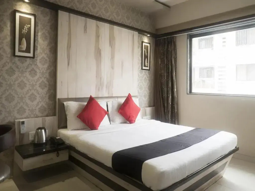 Super Townhouse OAK Regal Inn Near Sant Tukaram Nagar Metro Station - Général