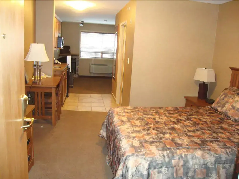 Elkwater Lake Lodge and Resort - Général