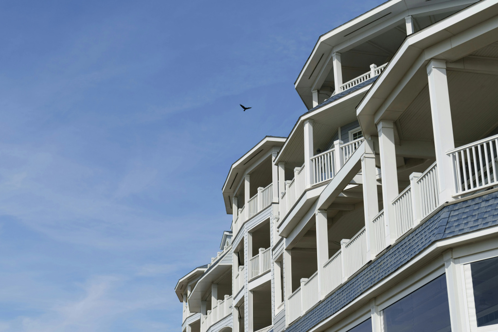 Madison Beach Hotel