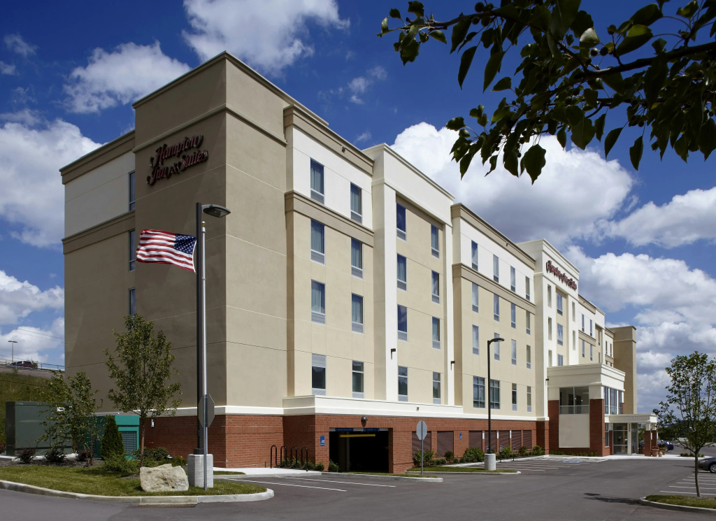 Hampton Inn & Suites Pittsburgh Airport South–Settlers Ridge