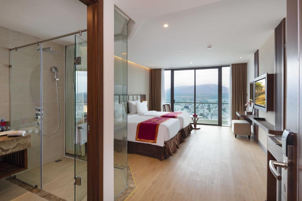 Regalia Gold Nha Trang