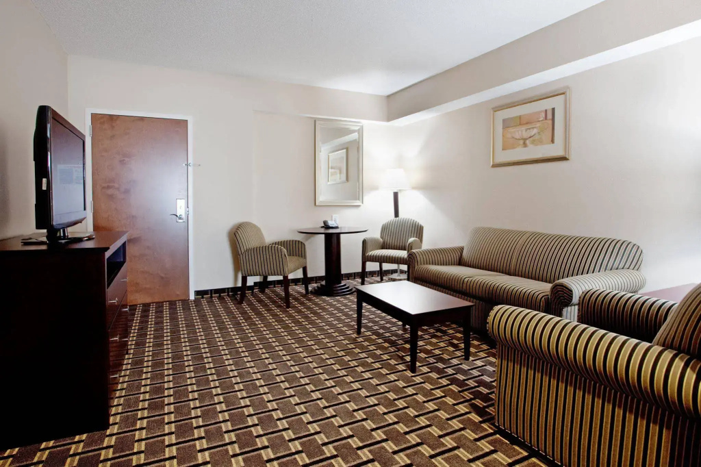 Holiday Inn Express Pembroke by IHG - Général