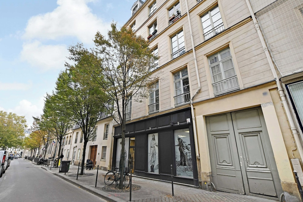 Charming Appt- 4p/1br- in the Heart of the Marais