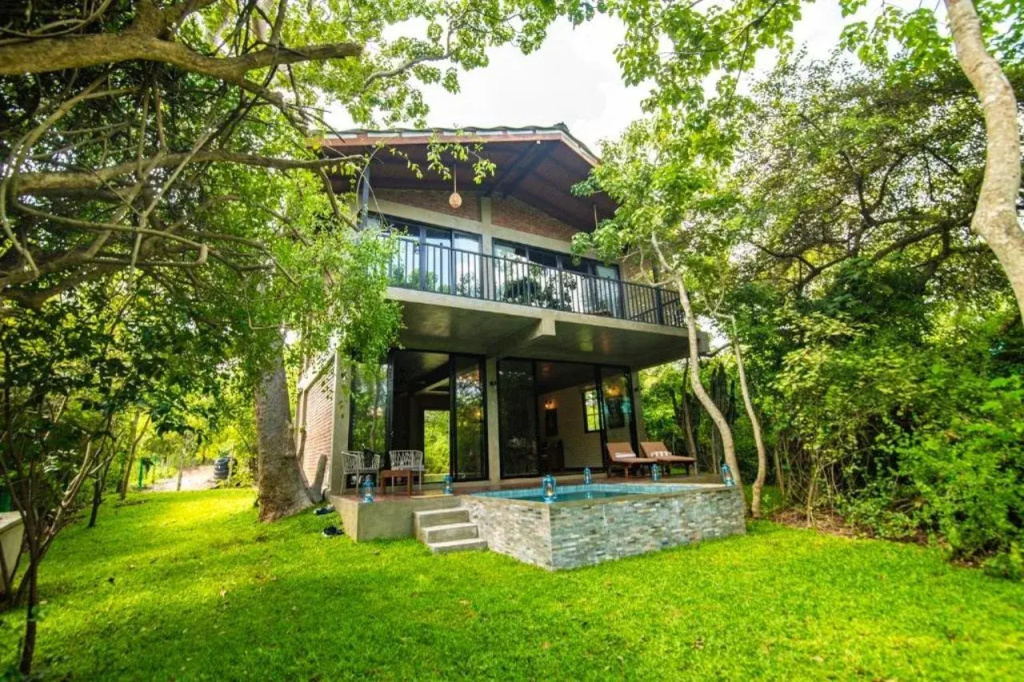 Flameback Eco Lodge