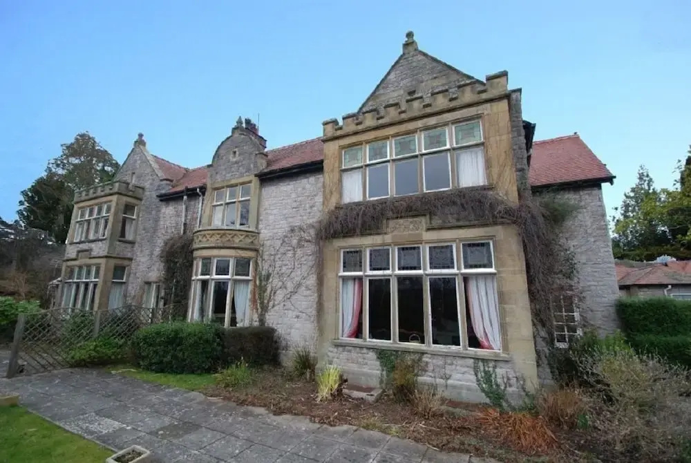 Berthlwyd Hall