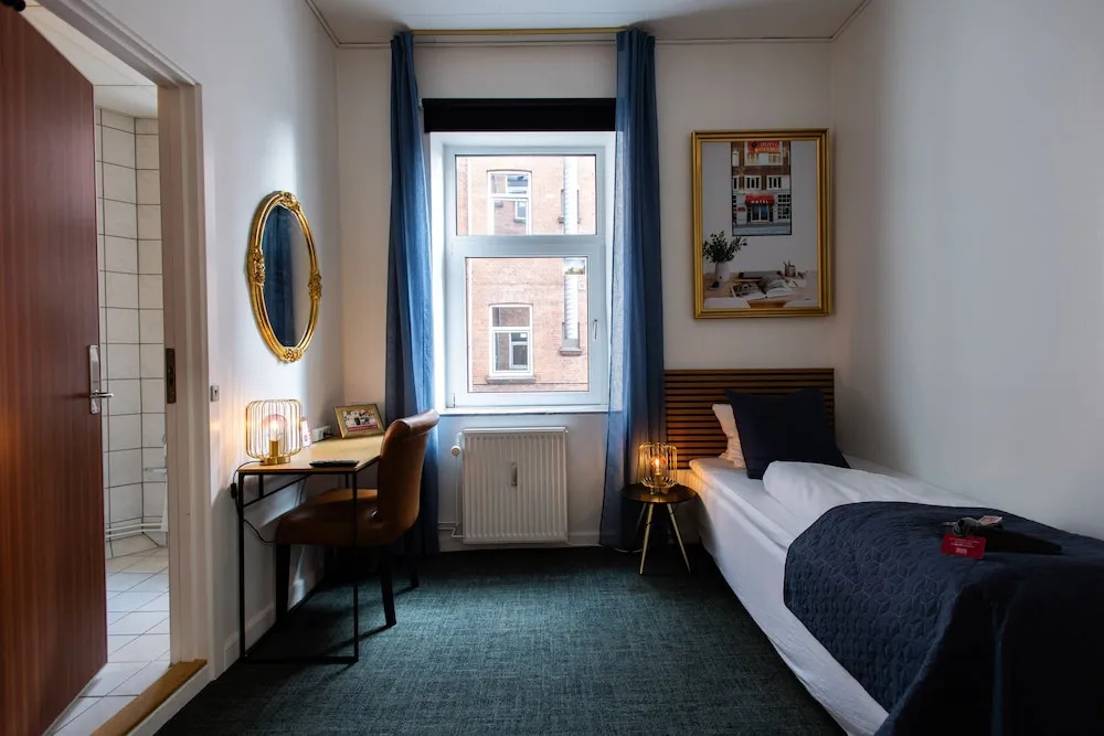 Standard Single room (single bed)