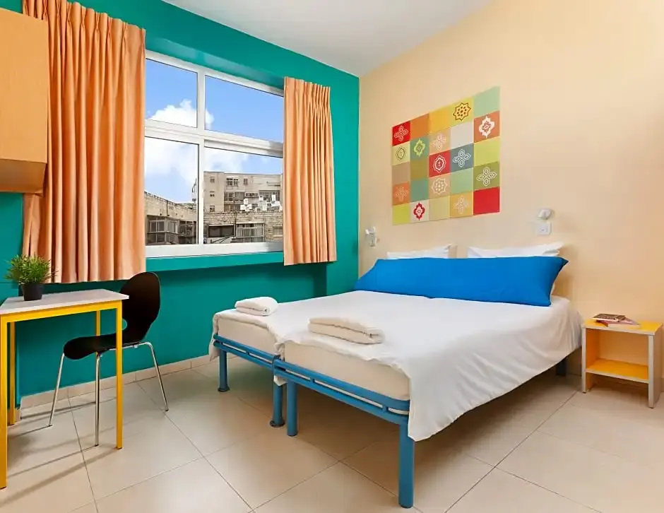 Economy room