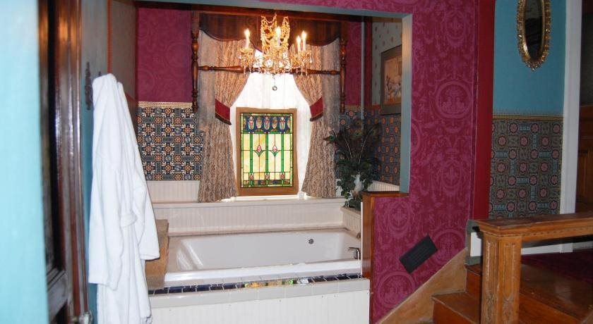 Schuster Mansion Bed & Breakfast by null