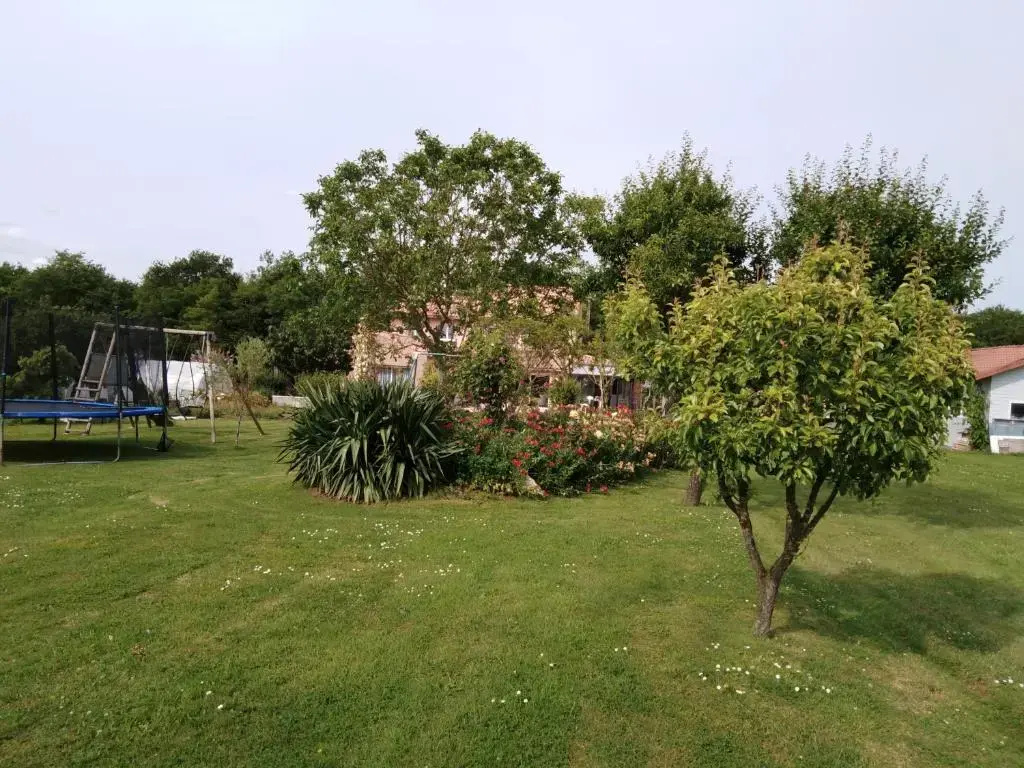 Voir la photo 1 — Chambre d'Hôtes du Bois Joli
