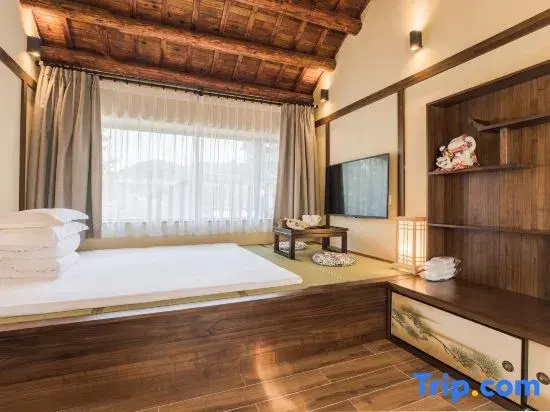 Standard room with balcony