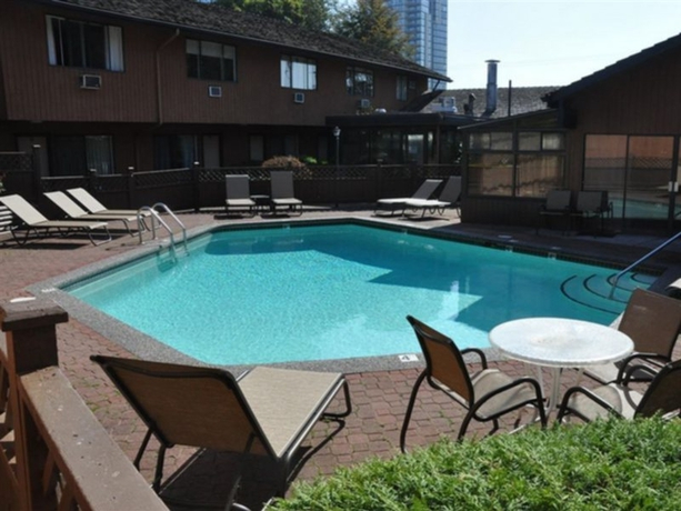 Lake City Inn and Suites - фото 8