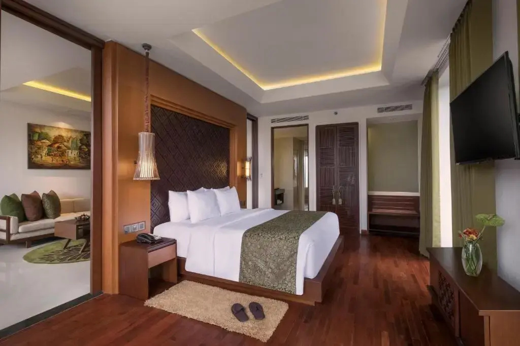 Double Suite City View (full double bed)