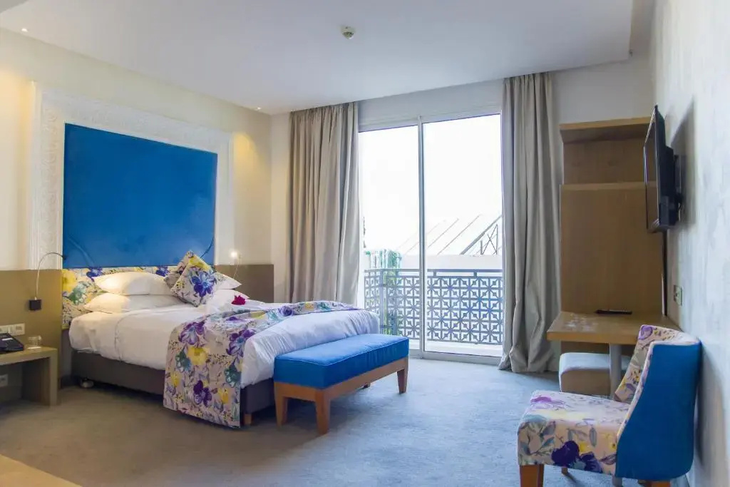 Deluxe Double room (full double bed)