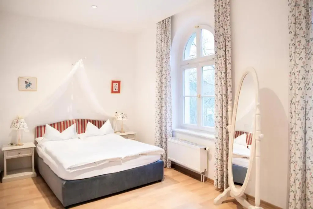 Schloss Teutschenthal bei Halle/Saale - Chambres