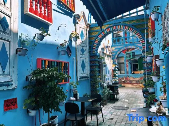 Yining Liubai Village Homestay