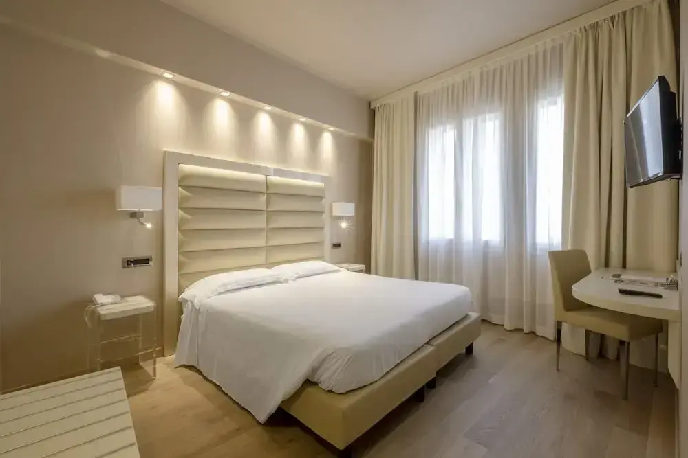 Hotel Touring - Chambres
