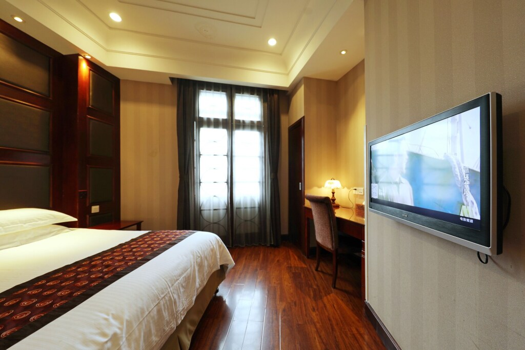 The Seventh Heaven Hotel by null