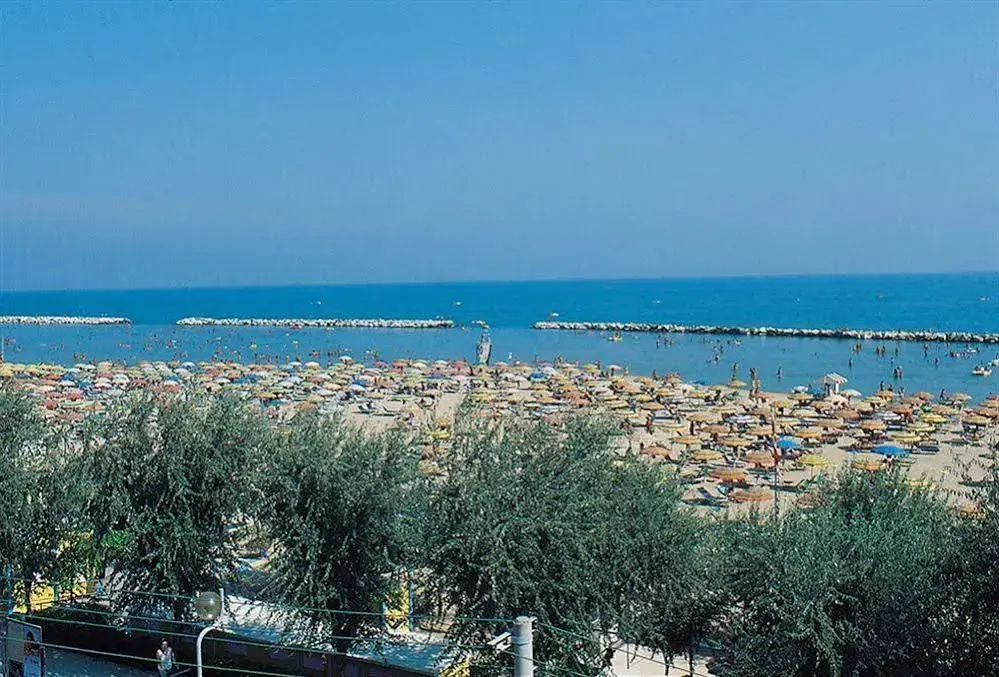 Beach & Waterfront