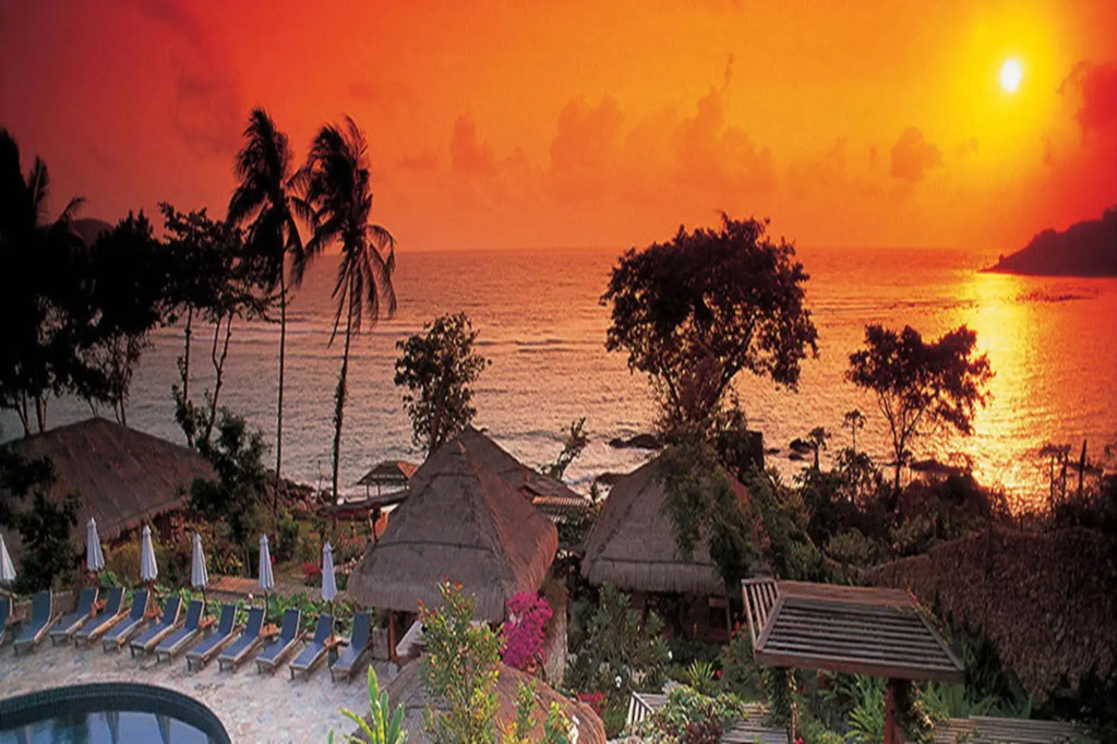 Beach & Waterfront