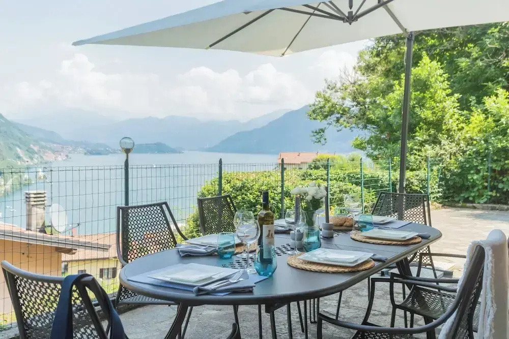 Harmony on the Lake by Rent all Como