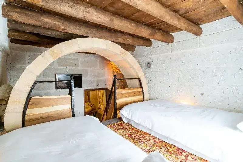 2 Bedrooms Standard Quadruple room