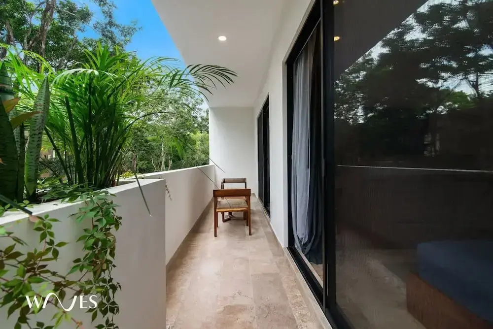 1 Br LX Amenities Prime Location