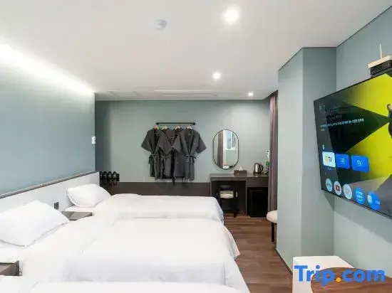 Deluxe Family room