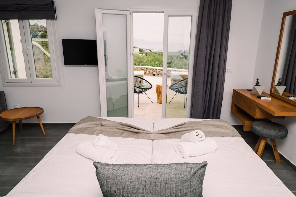 Abelos Mykonos 3 *