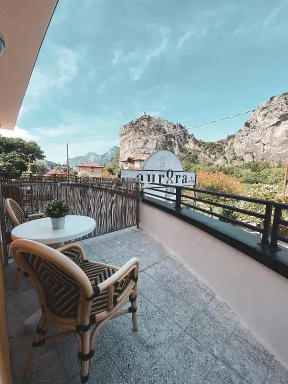 Standard Double room with balcony (full double bed)