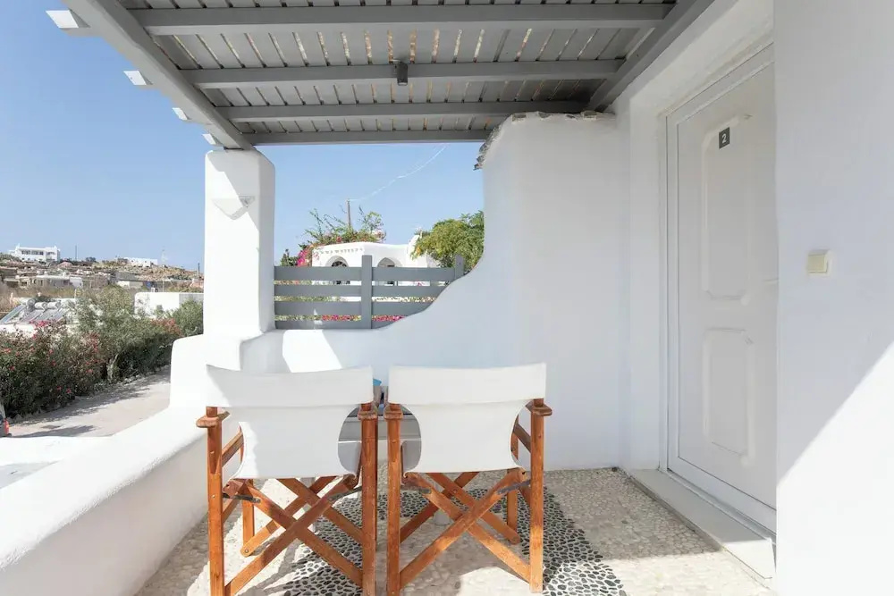 Standard Double room with balcony and with partial sea view (full double bed)