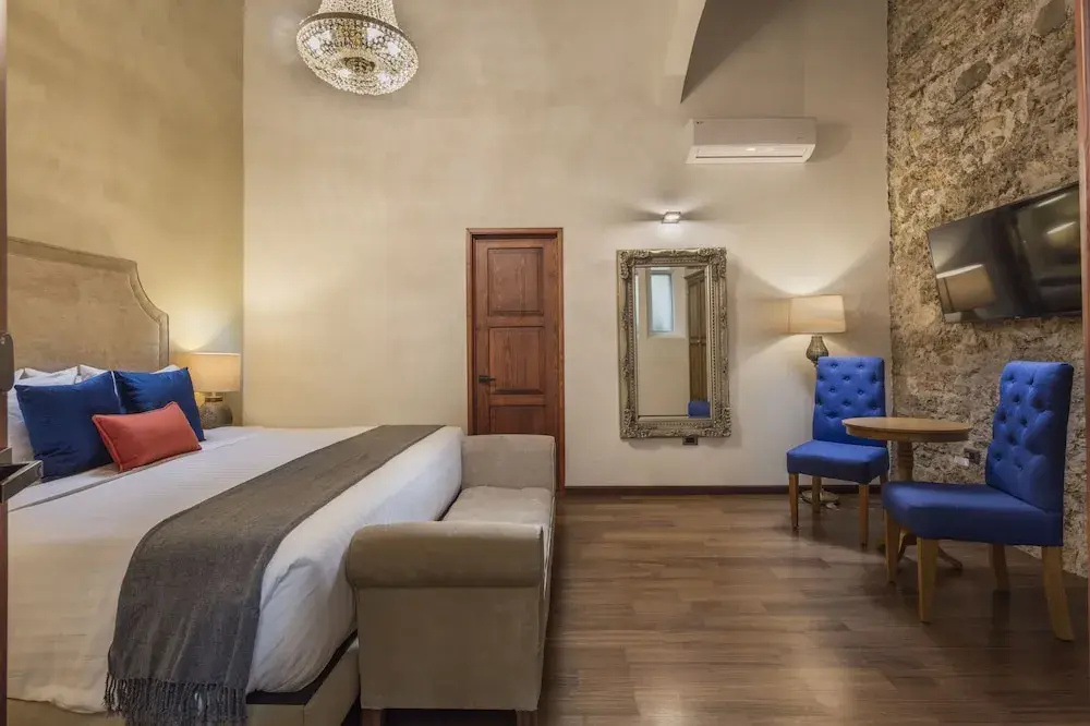 Standard Double room (full double bed)