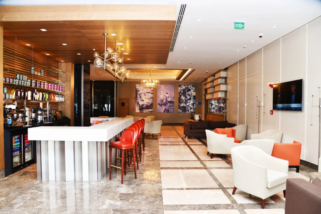 Lobby & Reception