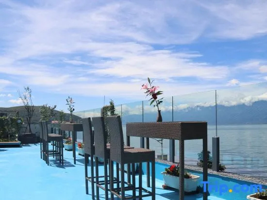 Beach & Waterfront