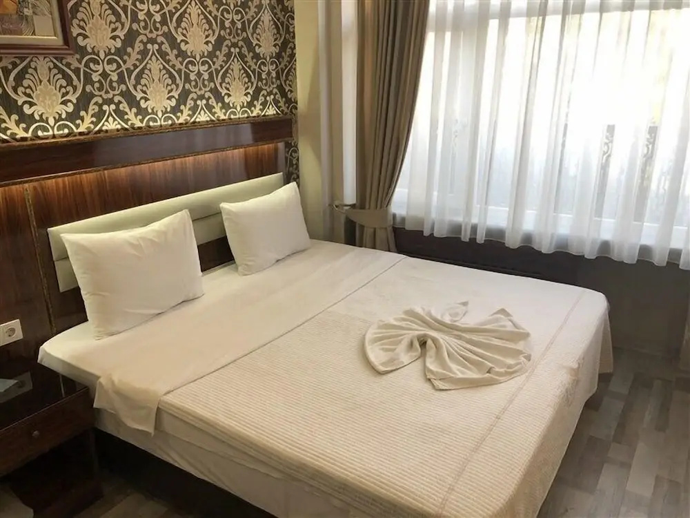 Elit Palace Hotel — фото