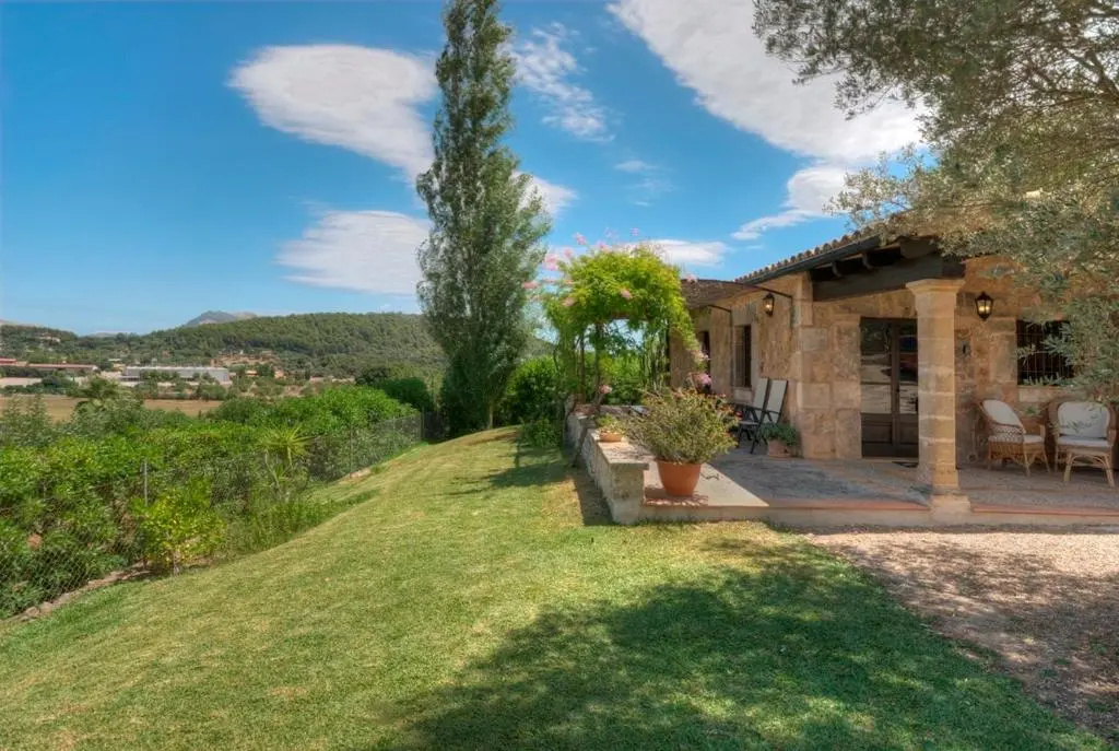 2 Bedrooms Cottage