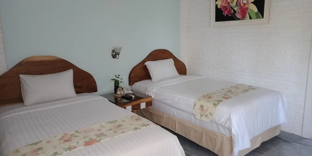 Deluxe Basement room