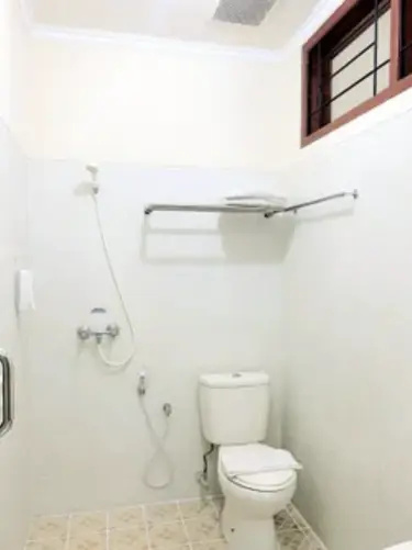 Hotel Setia Budi Madiun - Chambres