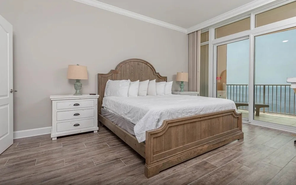 Phoenix Gulf Tower 1503 3 Bedroom Condo