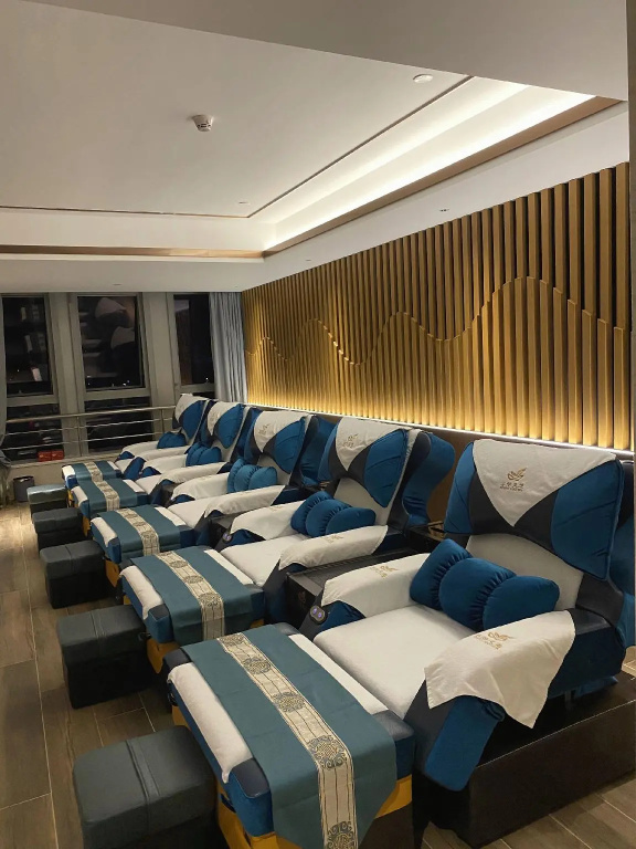 Lavande Hotel (Shaoguan Bishui Huacheng) — фото 1