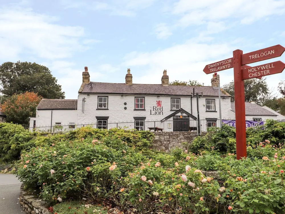 Woodlands Lodge - Come and Enjoy the Good Life