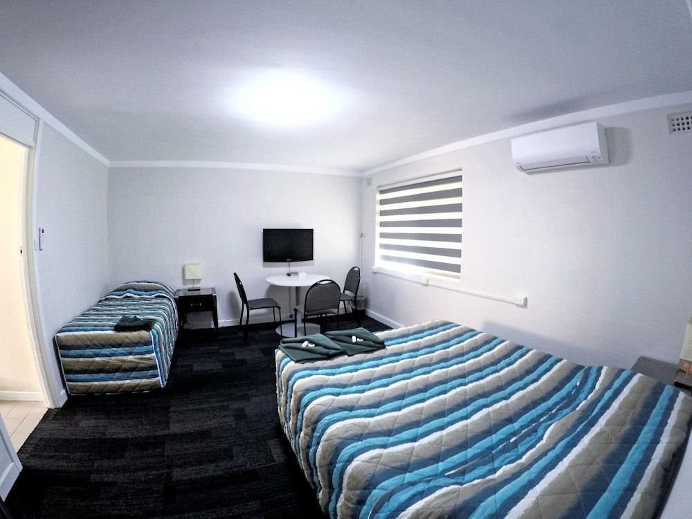 City Waters Motel by null