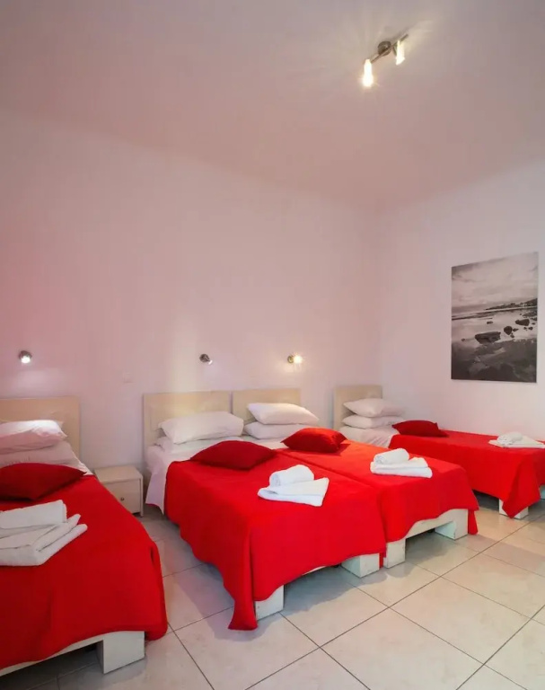Classic Quadruple room
