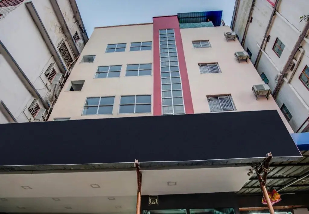 Sekhar's Rest House By OYO Rooms
