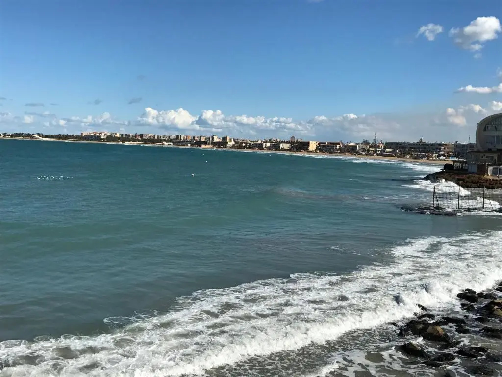 2 Bedroom Apt partial Sea View