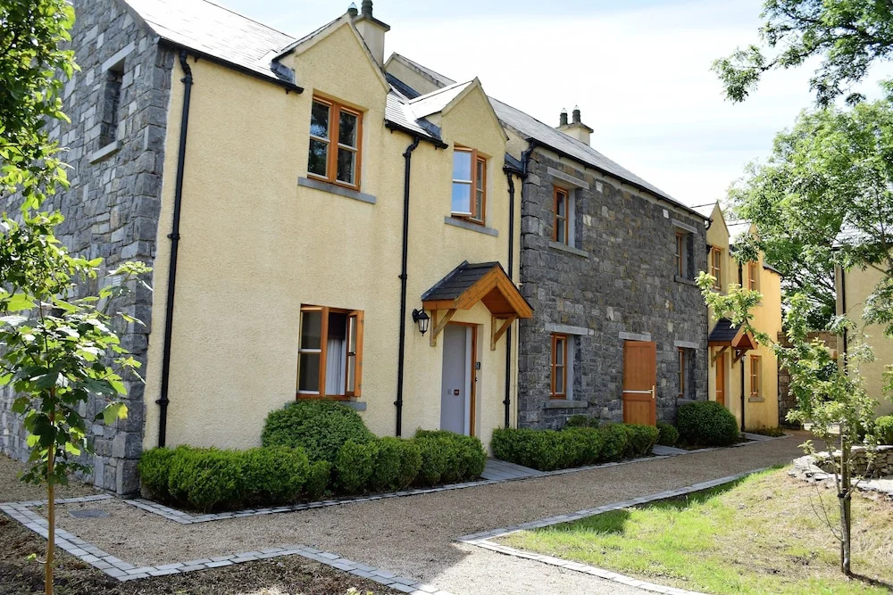 Burren Court