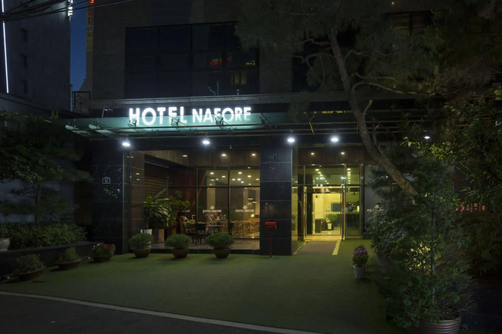 Hotel Nafore — фото