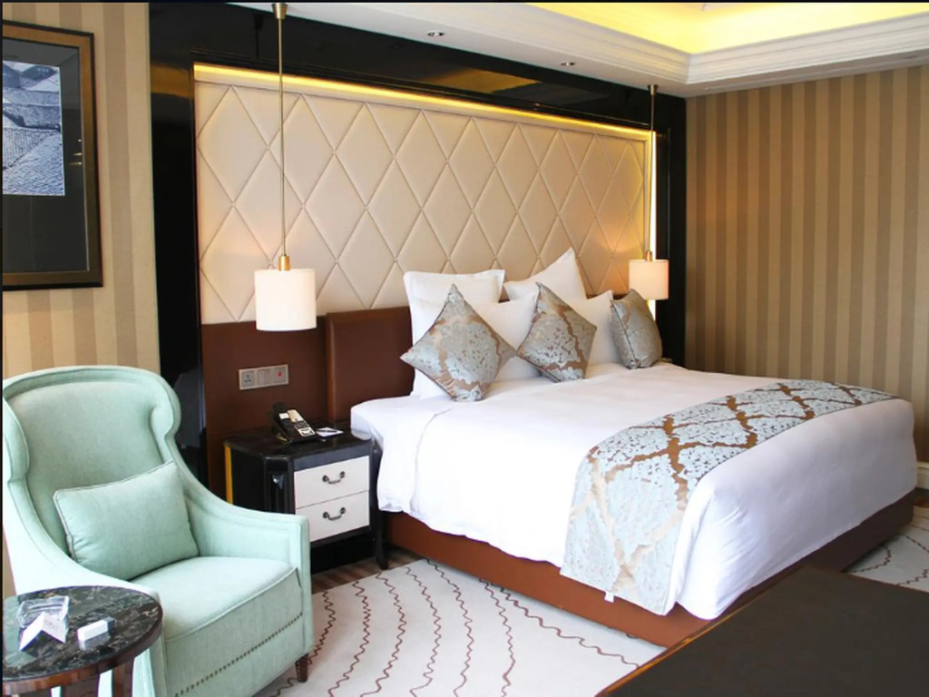 Classic Double room (full double bed)