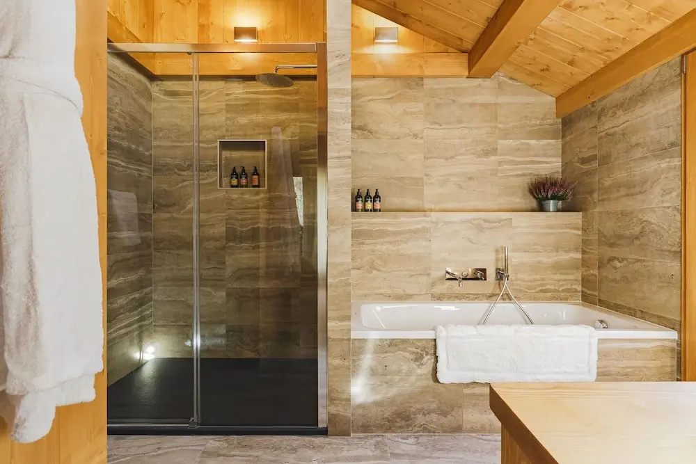 Afficher la photo 8 — Chalet Scierie - Luxury Chalet With hot tub