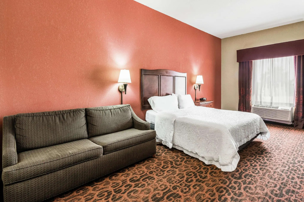 Standard Double room (full double bed)