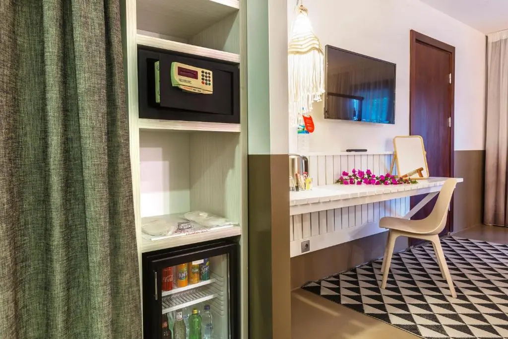Superior Double room (full double bed)